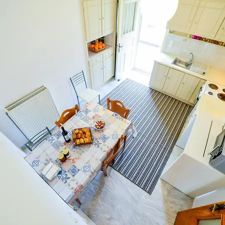 Maria ليونِذيو